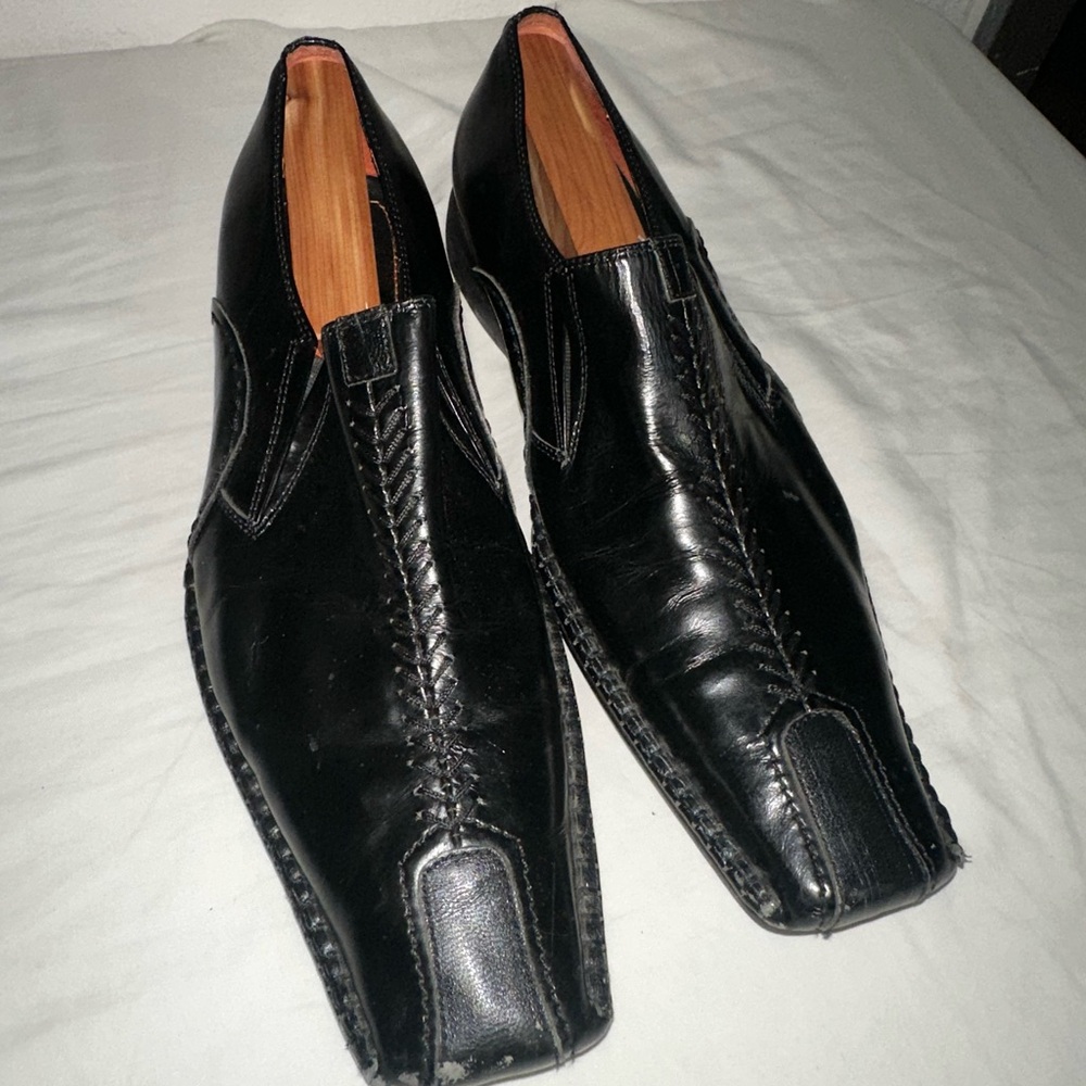 Robert Wayne Black Leather Slip-On Loafers